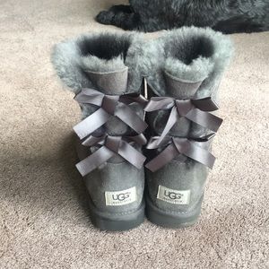 Bailey bow Ugg boots